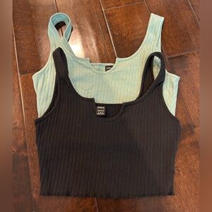 Mint green and black cropped rib tank